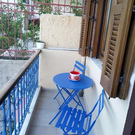 Apartment Colorful House In